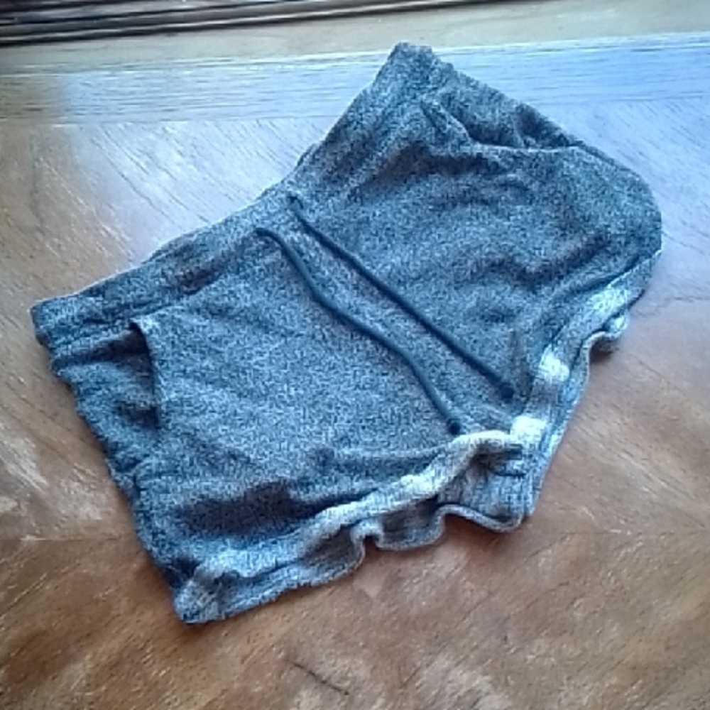 🍀Mossimo Supply Co Gray Knit Short Shorts!!!